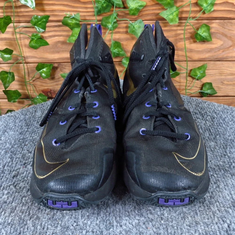 Nike LeBron 13 GS Pot of Gold Boys Athletic Basketball Shoes Size 6Y‎ Black Gold